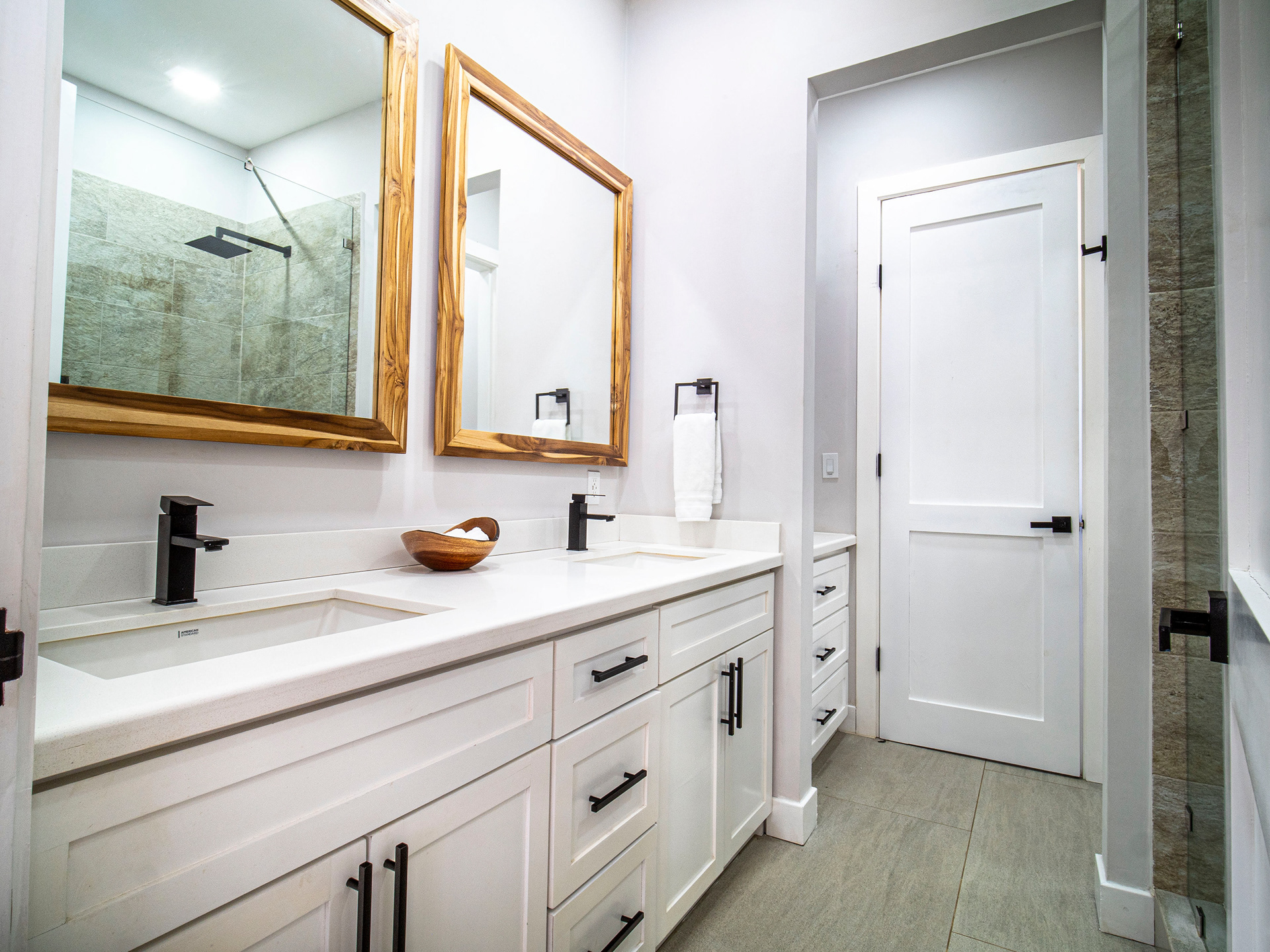 Casa Tranquila ensuite bathroom 1