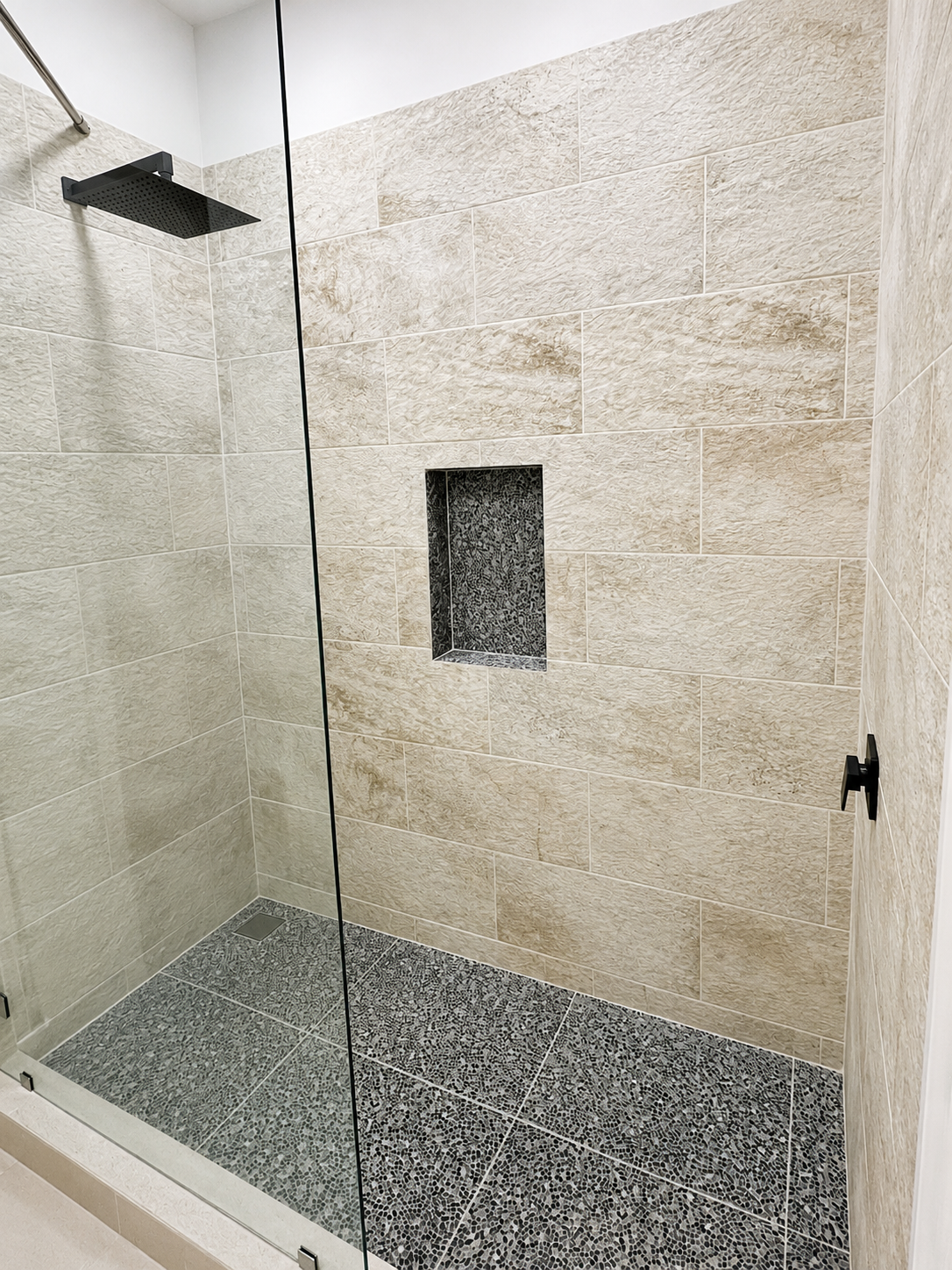 Casa Tranquila walk-in shower 1